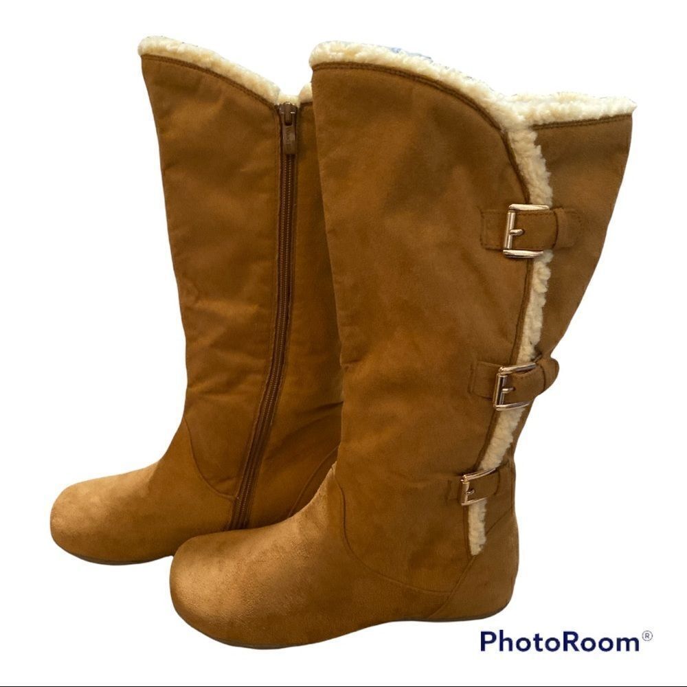 WANTED Women’s Fortune Hidden Wedge Tan Boots Size 8